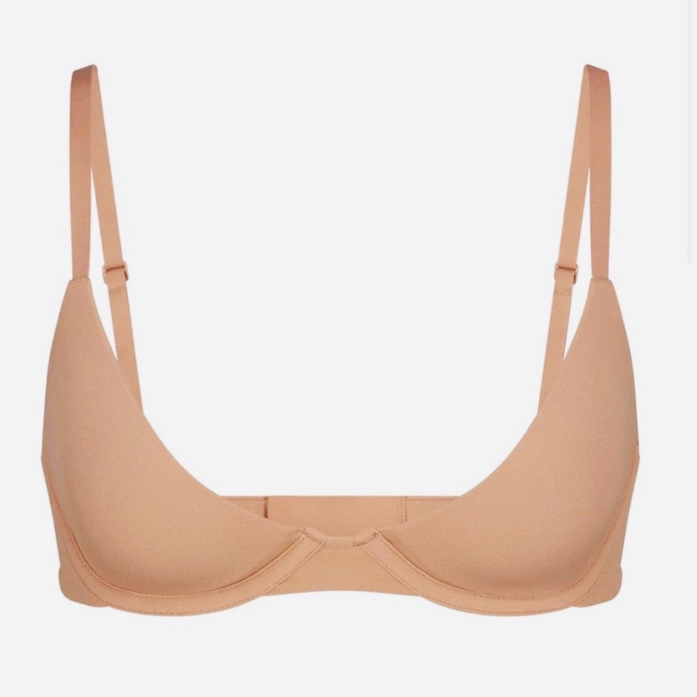 SKIMS Scoop Plunge Bra